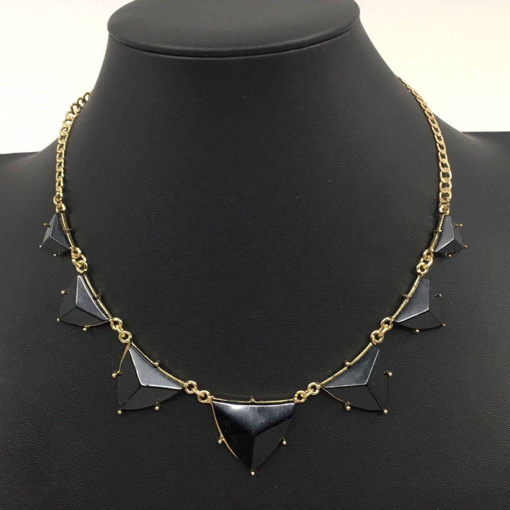 NWT Amrita Singh Bermuda statement necklace. Black and Gold Tone